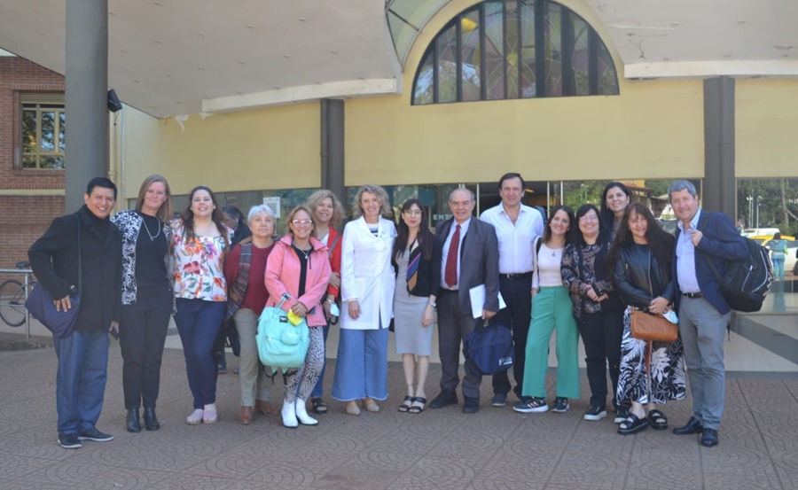Posadas: Autoridades y alumnos del posgrado de ISalud visitaron el Hospital Escuela de Agudos “Dr. Ramón Madariaga”