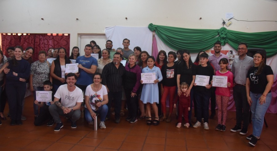 Taller de Cocina Express sin Gluten: Más de treinta participantes de la ciudad misionera de Apóstoles se beneficiaron de esta iniciativa gratuita, adquiriendo habilidades y conocimientos para preparar deliciosos platos