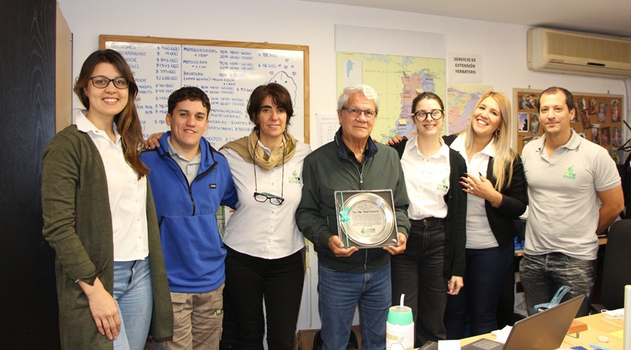 Reconocimiento a Raúl Escalada, gestor de investigaciones y desarrollo para el sector yerbatero