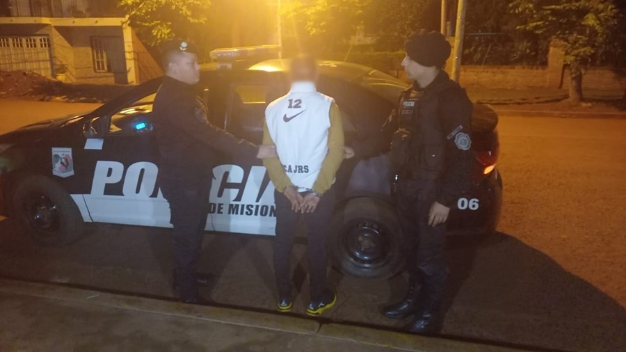 Apóstoles: Forzaba la puerta de un local comercial, se dió a la fuga y fue detenido