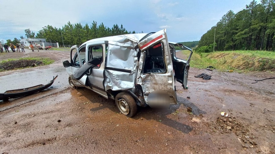 Falleció un hombre de 33 años tras despistar y volcar con un automóvil, sobre la Ruta Provincial N° 204 en la localidad misionera de Profundidad