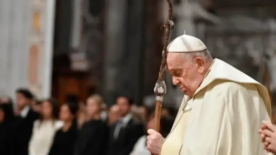 Volvió la preocupación mundial: La salud del Papa Francisco, el Vaticano informó empeoramiento por broncoespamo repentino