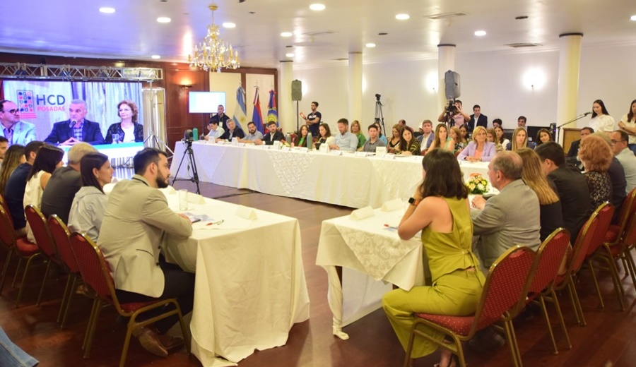 Posadas: Con pluralidad de voces, inició el tercer encuentro de Legislaturas Conectadas