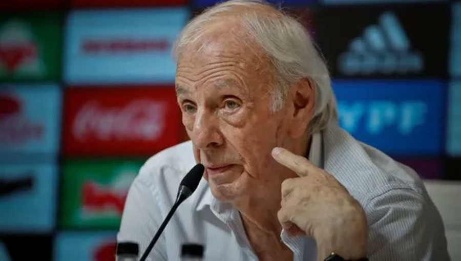 Internaron a César Luis Menotti por un cuadro de anemia severa