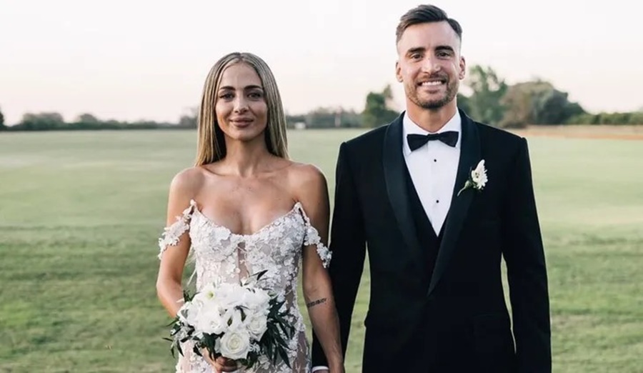 Campeón del mundo, sigue festejando: Nicolás Tagliafico celebró su casamiento con Carolina Calvagni