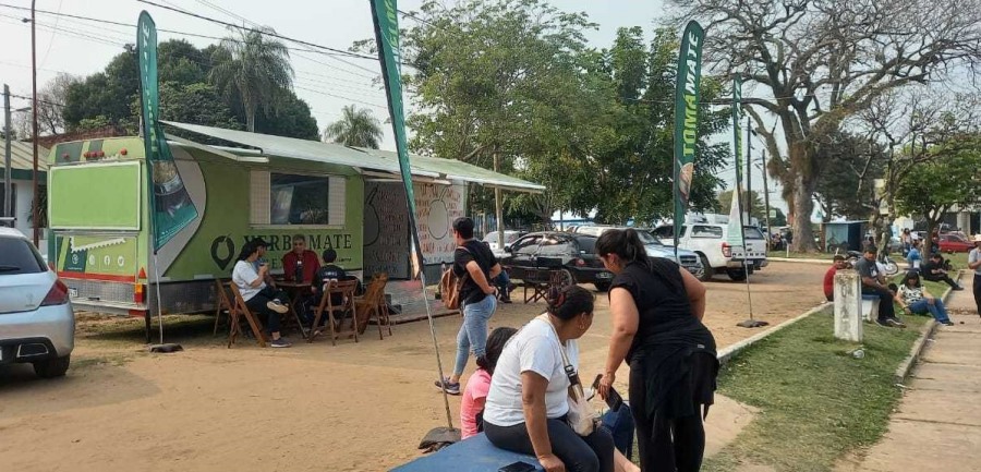 La yerba mate acompañó a más de doscientos mil jóvenes que peregrinaron a la Basílica de Nuestra Señora de Itatí, en la provincia de Corrientes