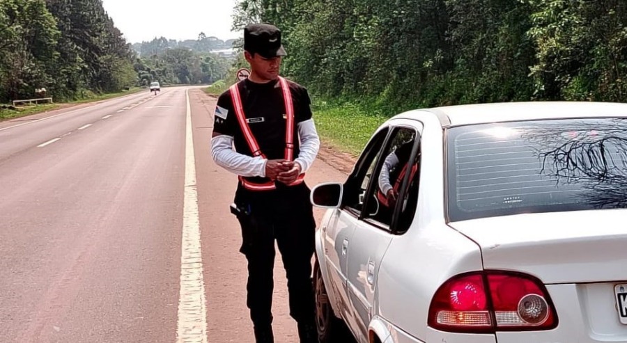 Controles de velocidad y alcoholemia en las rutas de la provincia de Misiones ante el gran movimiento turístico