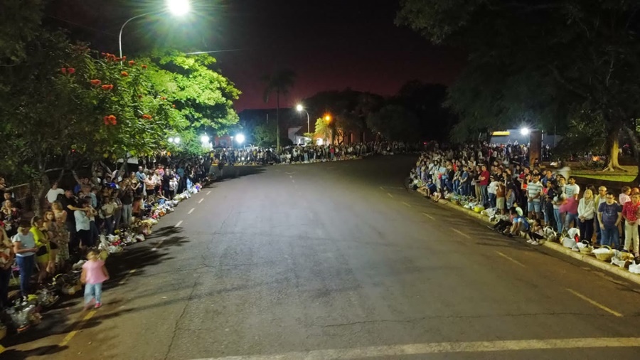 Apóstoles: La bendición de alimentos y también para muchos un fenómeno turístico