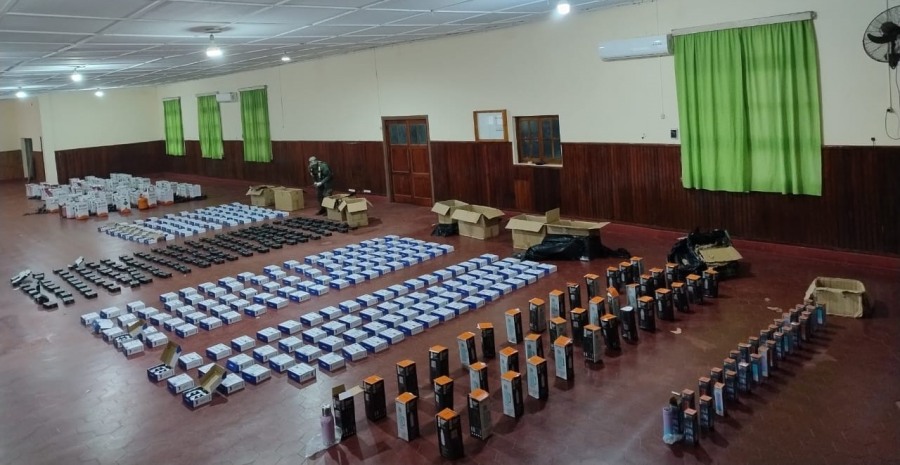 Gendarmería Nacional secuestró millonario cargamento de cigarrillos y mercadería variada en modalidad de encomiendas