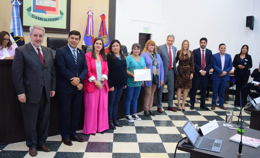 Concejales posadeños estudiarán diversas mejoras para el servicio público de taxis