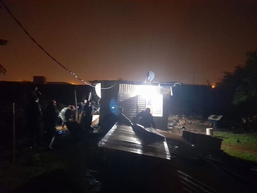 Misiones: Un muro de contención se derrumbó y provocó la muerte de una niña de seis años, fue en el barrio de Garupá