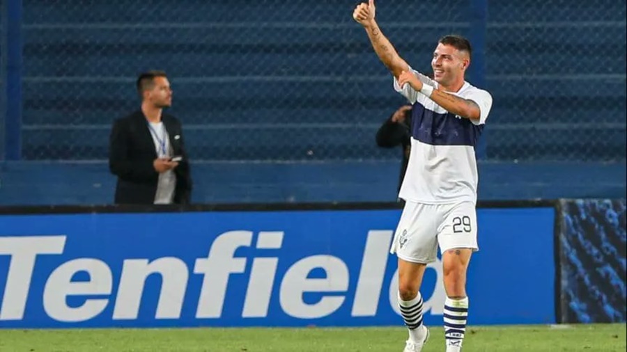 Fútbol de Verano: Gimnasia y Esgrima La Plata amargó el estreno de San Lorenzo de Almagro en la Serie Río de la Plata 2024
