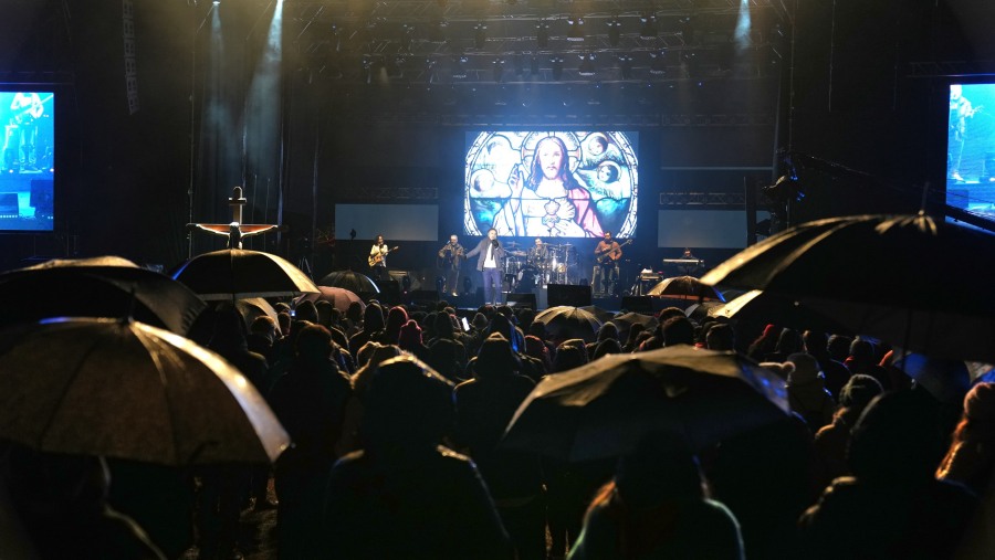 Multitudinaria Convocatoria de Fe en el Municipio misionero de Apóstoles con el Grupo Cielo Abierto de la ciudad de México