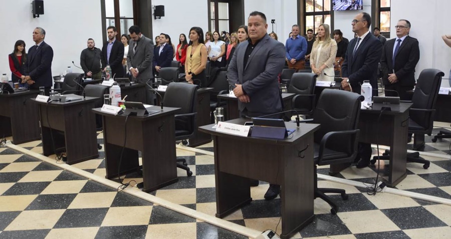Concejales posadeños aprobaron la creación del programa "Erase un Banner"