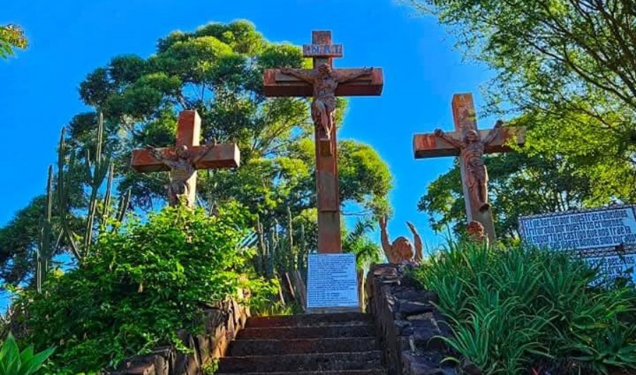 Sandra Schuvartz: "Invitamos a visitar el Jardín Bíblico de Oberá que es un lugar de reflexión, contemplación de la Vida y Pasión de Nuestro Señor Jesucristo"