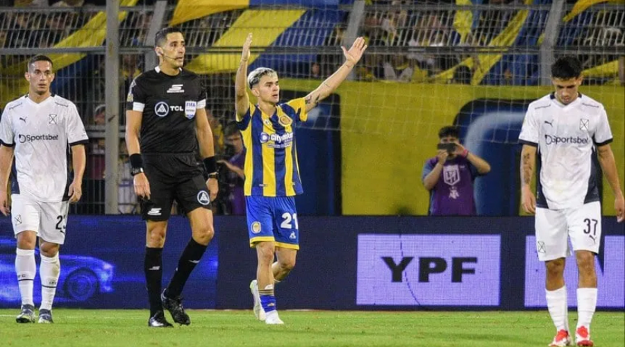 Rosario Central le ganó a Independiente, el Canalla se impuso por 1 a 0 sobre el Rojo en el Gigante de Arroyito y terminó líder de la Zona B del Torneo Apertura