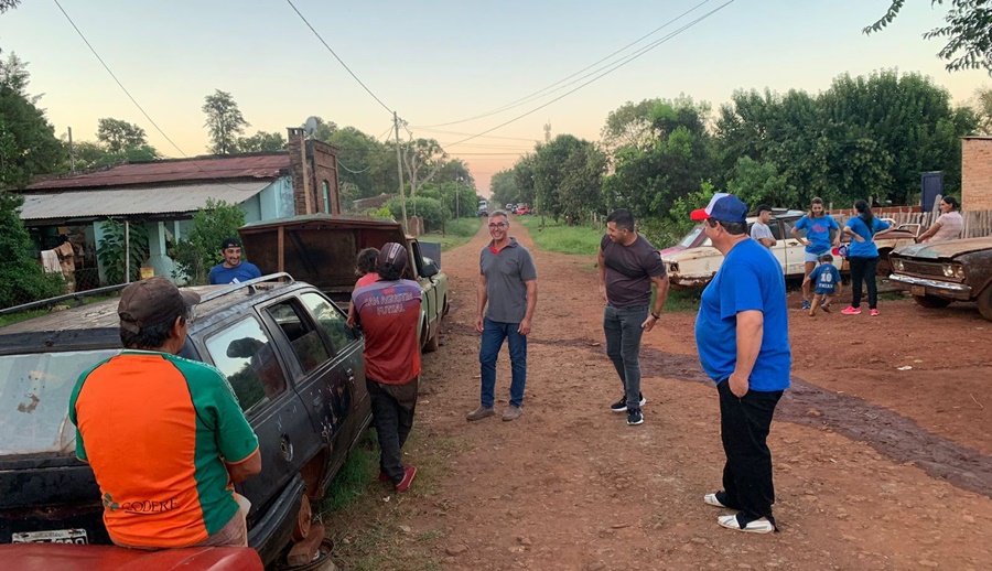 Caminatas y charlas con vecinos: El Candidato a Intendente "Tito" Vialey y los Candidatos a Concejales del Sublema “Por Un Futuro Mejor” estuvieron en el populoso Barrio Estación