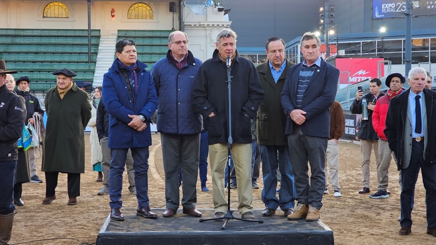 Expo Rural 2023: CAME participó del ingreso de los primeros animales