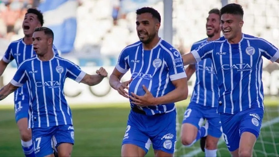 Godoy Cruz de Mendoza se recuperó con triunfo ante Platense, es único líder de su grupo de la Copa de la Liga Profesional de Fútbol y ya se aseguró su presencia en alguna copa internacional en 2024