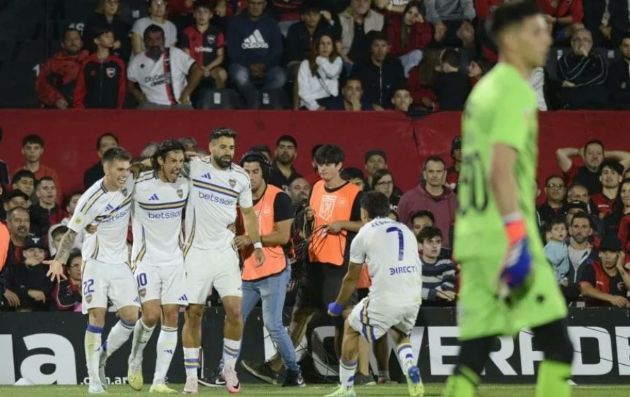 Boca Juniors derrotó a Newell's Old Boys por Liga Profesional de Fútbol y quedó a las puertas de la Copa Libertadores 2025