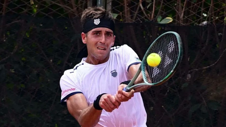 Sorpresa en la Copa Davis: Perdió Tomás Etcheverry y la Argentina está 1 a 1 ante Kazajistán en Rosario