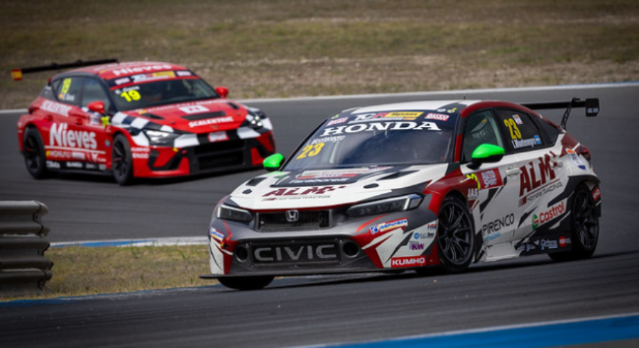 TCR Spain: Con un avance fenomenal, el piloto argentino Ignacio Montenegro hizo doblete en Valencia