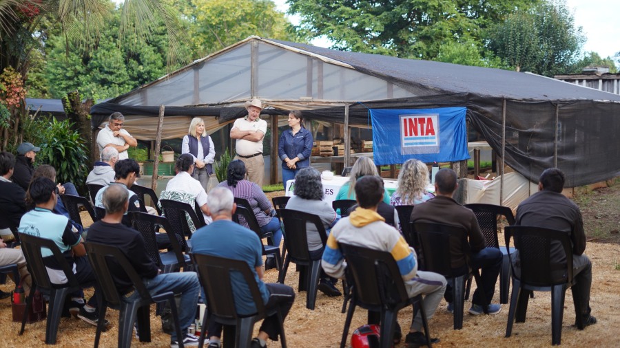 Apóstoles: Con más de treinta participantes, comenzó la capacitación sobre Compost y Lombricultura en el Vivero Municipal