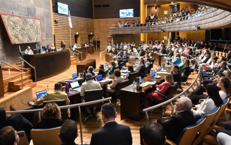 Misiones: El Gobernador Hugo Passalacqua elevó a la Legislatura el Presupuesto 2026, el Proyecto alcanza los cuatro billones de pesos y prioriza la inversión social