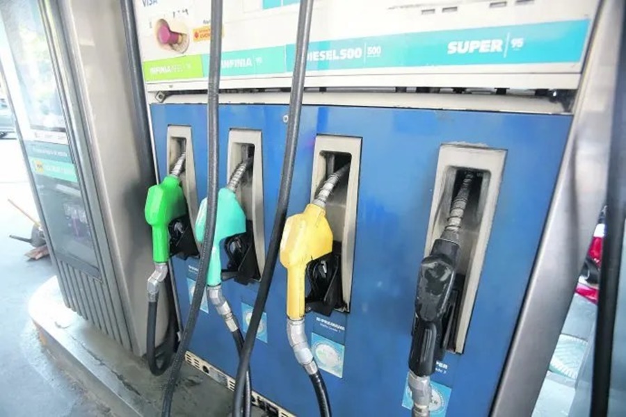 Combustibles: YPF, Axion y Puma también suben 4% los precios de naftas y gasoil