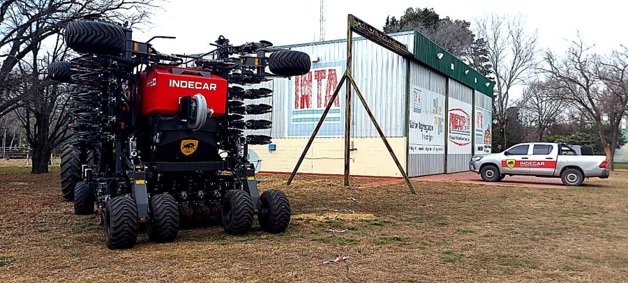 INDECAR se presentó en el Congreso Internacional de Agricultura de Precisión INTA Manfredi