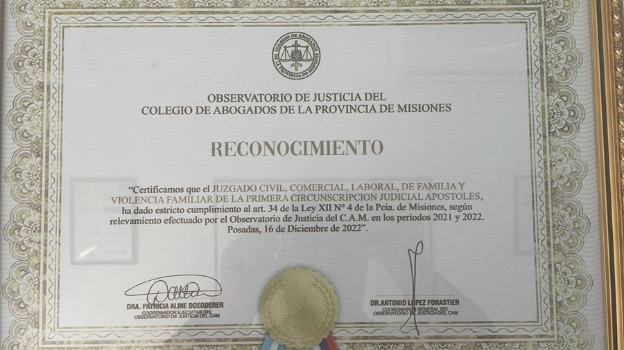 El Juzgado Multifuero de Apóstoles recibió reconocimiento del Colegio de Abogados de Misiones