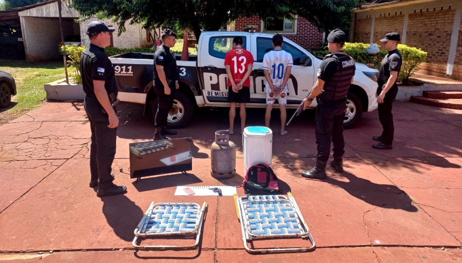 Campo Viera: En un allanamiento detuvieron a dos delincuentes, secuestraron armas y objetos sustraídos