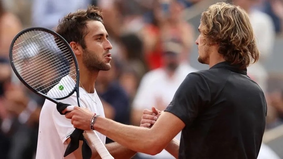 Tenis: El argentino Tomás Etcheverry perdió ante Alexander Zverev y quedó eliminado en Roland Garros 2023, se despidió en los cuartos de final del certamen