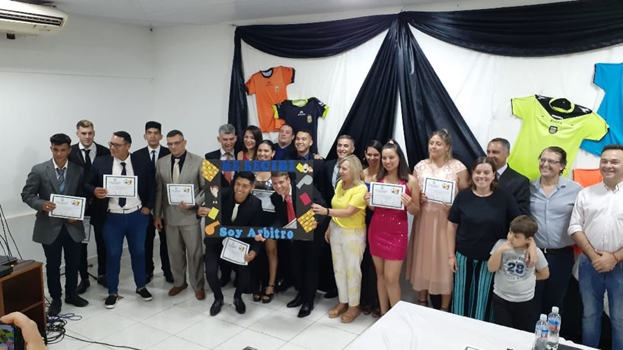 Apóstoles: Egresaron 19 nuevos árbitros/as correspondie al periodo 2022 y 14 han realizado actualizaciones del reglamento