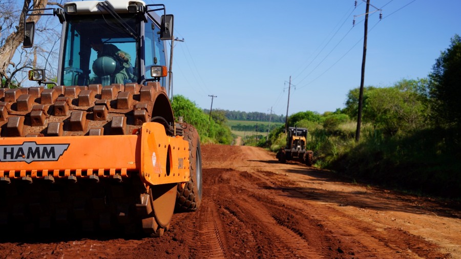 Comienzan los trabajos previos a la pavimentación en el camino de acceso al Parque Industrial Apóstoles