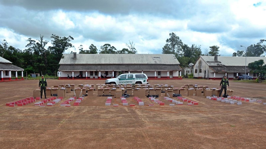 Gendarmería Nacional secuestró 62 mil paquetes de cigarrillos apócrifos: La mercadería era enviada a la provincia de Buenos Aires bajo la modalidad de encomiendas