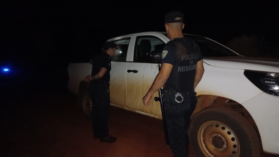 En un rápido bloqueo de las salidas de Oberá, la Policía de Misiones recuperó una camioneta robada minutos antes