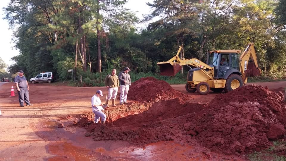 Apóstoles: Se encuentra en reparación el acueducto principal del agua potable de la planta potabilizadora por lo que se solicita hacer uso racional evitando los usos que no sean indispensables