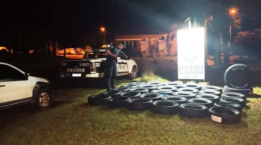 Misiones: Durante un control policial incautaron un cargamento de neumáticos, el conductor no contaba con las documentaciones de compra e ingreso regular de la carga