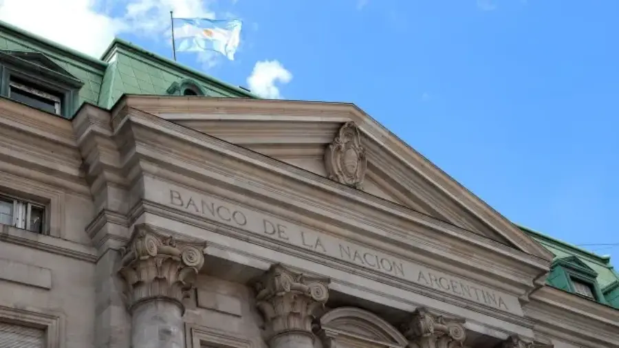 Se publicó en el Boletín Oficial: Antes de viajar a Estados Unidos, el Presidente Javier Milei firmó el Decreto para convertir al Banco Nación en Sociedad Anónima