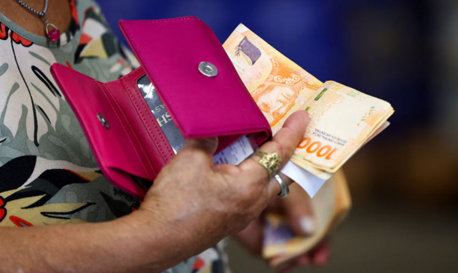 La inflación de Enero fue de 2,2%, la más baja desde Julio de 2020, y acumuló 84,5% en el último año