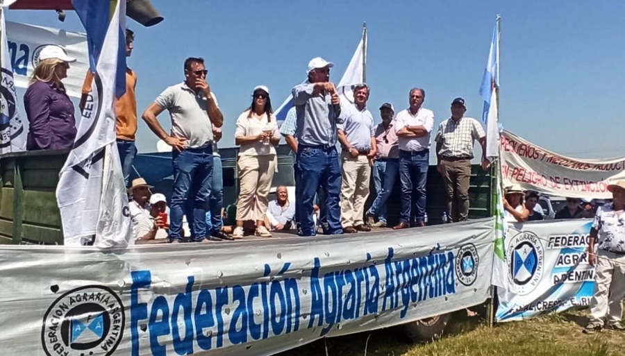 “Si no nos abren el Congreso, vayamos a patadas a abrirlo”