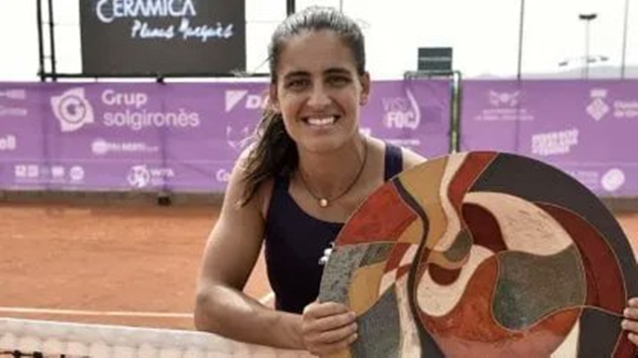 Tenis: La argentina Lourdes Carlé hizo historia en España, primer título de su carrera ¡y pase a Roland Garros!