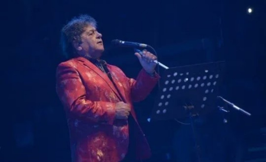 El cantante de Los Palmeras, Cacho Deicas, dejó terapia intensiva y mejora su estado de salud tras el ACV, fue trasladado a una habitación general