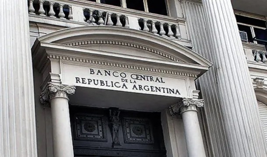 Polémica: El comunicado del Banco Central tras las quejas de Mercado Pago