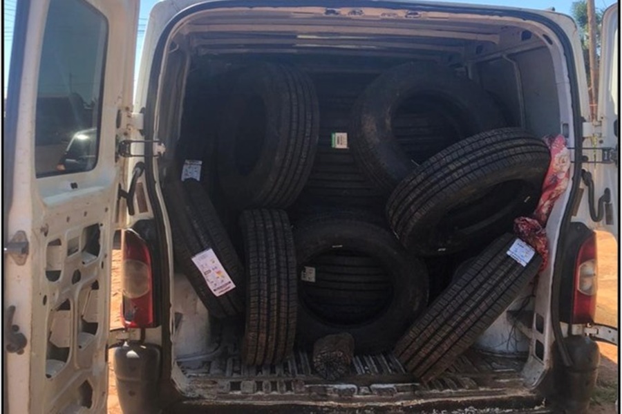 Misiones: Gendarmería Nacional secuestró veintisiete neumáticos de diferentes tamaños, medidas y marca todos de procedencia extranjera, fue en Puerto Iguazú