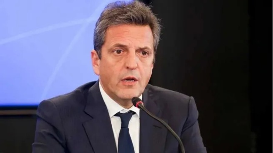 Anunciaron un 7%: Sergio Massa cruzó a las petroleras y dijo que no pueden aumentar los combustibles más del 4,5%