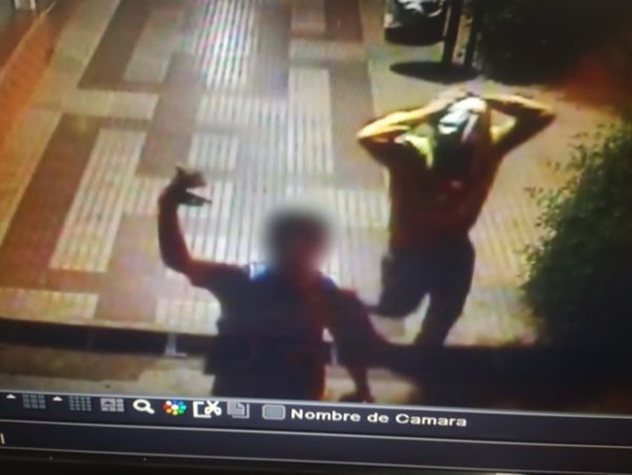 Apóstoles: Investigadores demoraron a dos menores sindicados por violentar al menos una vidriera céntrica con fines de robo