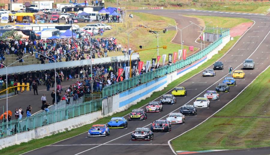 Campeonato Misionero de Automovilismo en Pista: Carreras atractivas y un gran marco de espectadores fueron los aspectos más destacados del Gran Premio Ciudad de Posadas