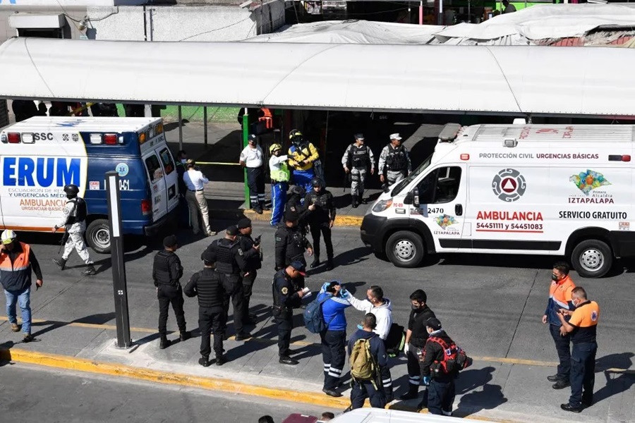 Choque de trenes en el metro de Ciudad de México, al menos un muerto y 35 heridos